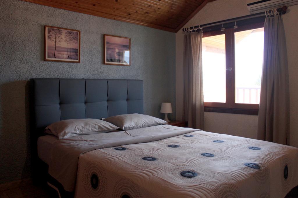 Kehagias Apartments Nea Vrasna Bagian luar foto